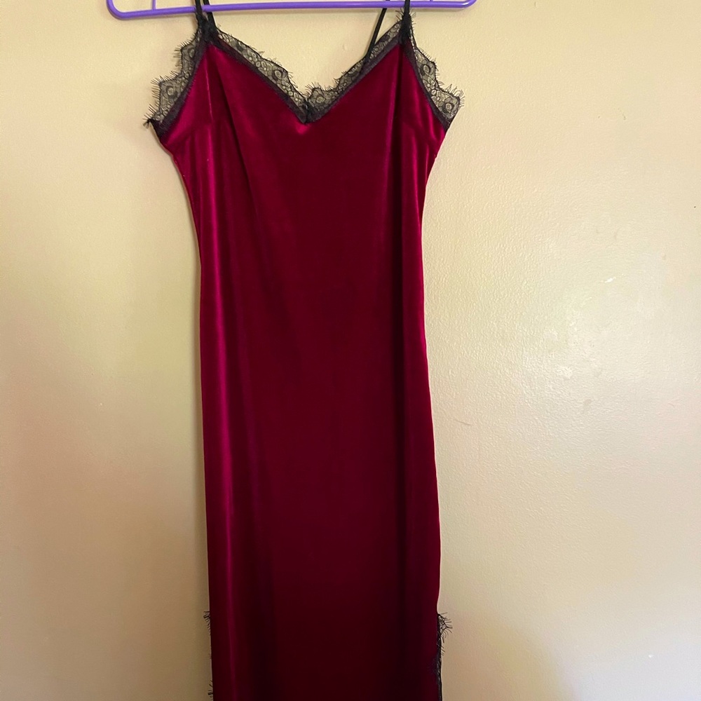 alt velvet red dress